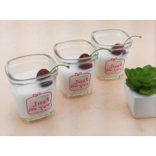 Transparente Milchglasflasche Saftflasche Puddingglas mit Kunststoffdeckel